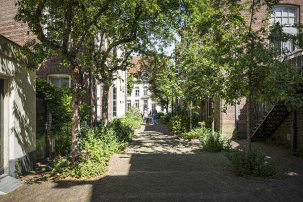 photo 64 Zaadmarkt 93