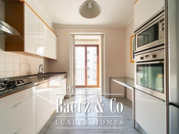 photo 8 T3, with condominium garden, garage and doorman