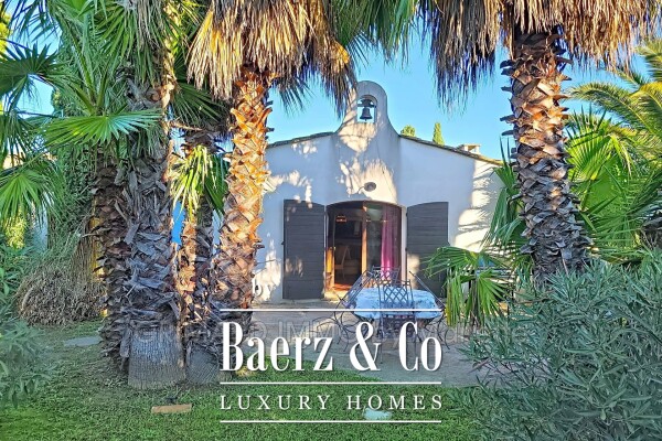 photo 9 Grimaud, France