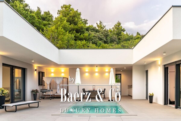 photo 2 Rab, Palit, luxury villa with a 5,000 m² estate