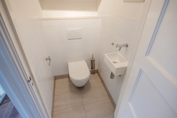 photo 60 Van Dorpstraat 4