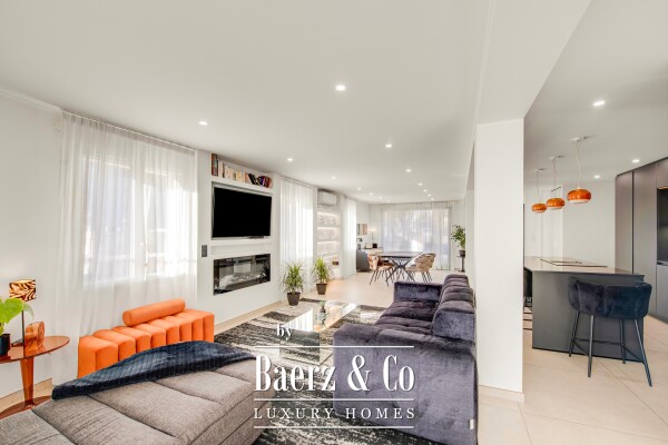 photo 23 Renovated 2-bedroom apartment for sale – Saint-Raphaël city centre – large south-facing terrace – 2 en-suite bedrooms