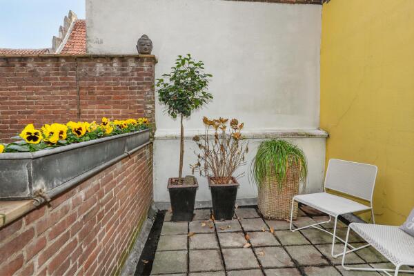 photo 18 Sint Janskerkhof 19