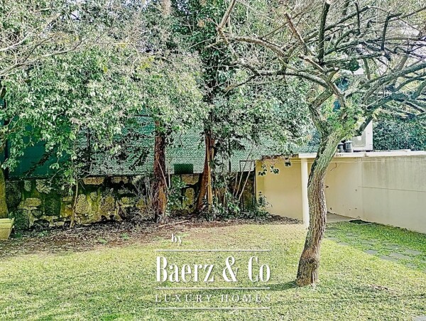 photo 10 Villa with garden