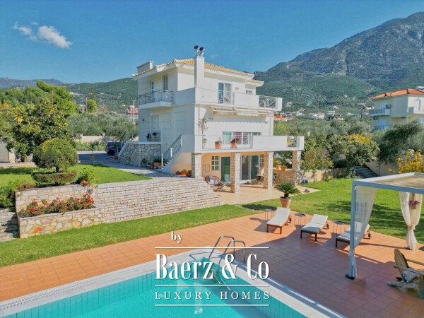 photo 1 2294102 - Villa For sale, Kalamata, 370 sq.m., €1.450.000