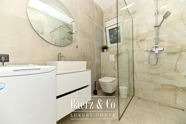 photo 10 Kaštela, newly built house with swimming pool and sea view