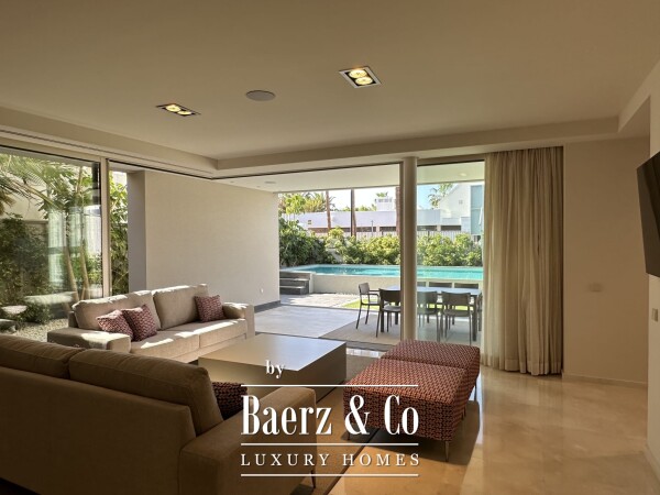 photo 2 Amazing villa by the ocean