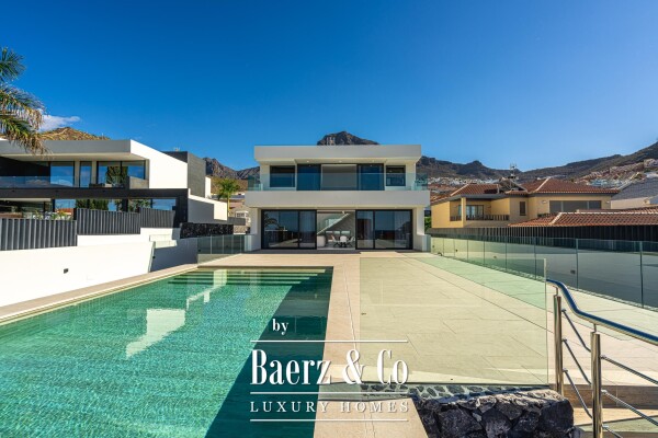 photo 27 Beautiful move in ready villa in residential area Tenerife south