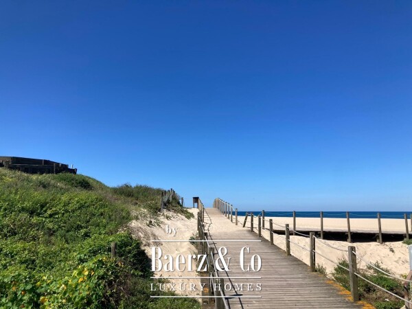 photo 10 Charming secular house in Miramar beach ,Porto