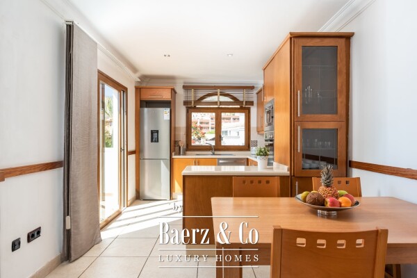 photo 34 Elegant sea view villa divided into Two Independent Residences