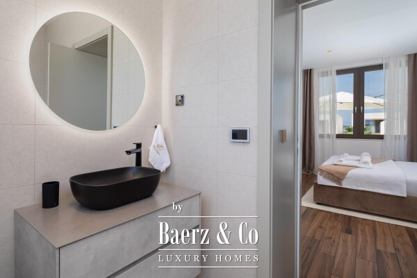 photo 6 Tkon, Palms resort, luxury villa with pool and sea view