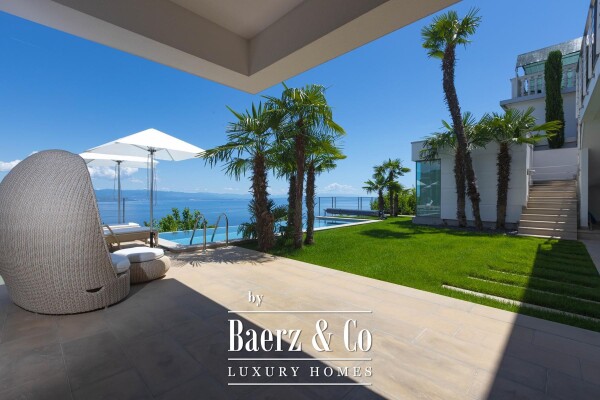 photo 5 Opatija, Oprić, exclusive villa of 375 m² with panoramic views, swimming pool and sauna