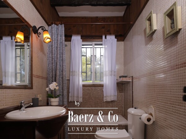 photo 20 Exclusive country house with indoor swimming pool in La Esperanza